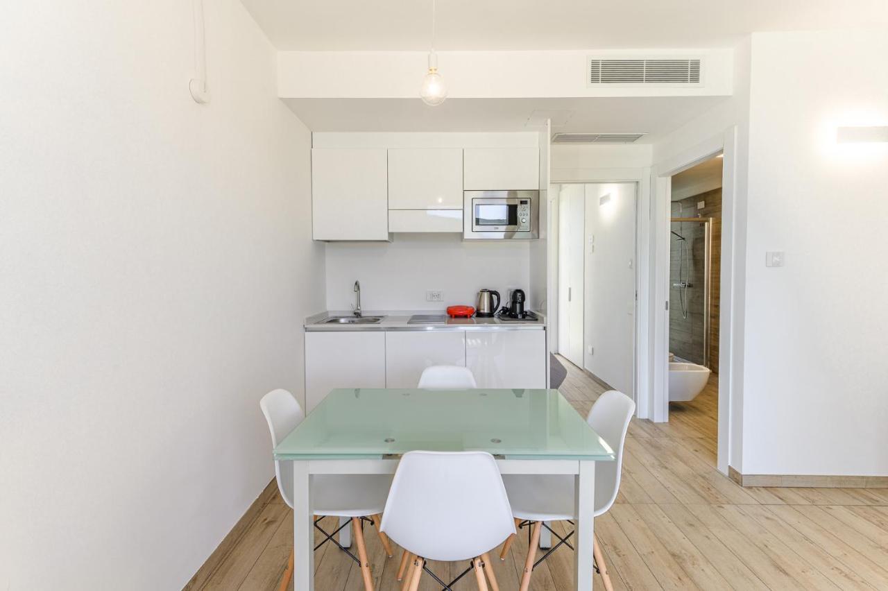 Capo Falcone Charming Apartments スティンティーノ エクステリア 写真