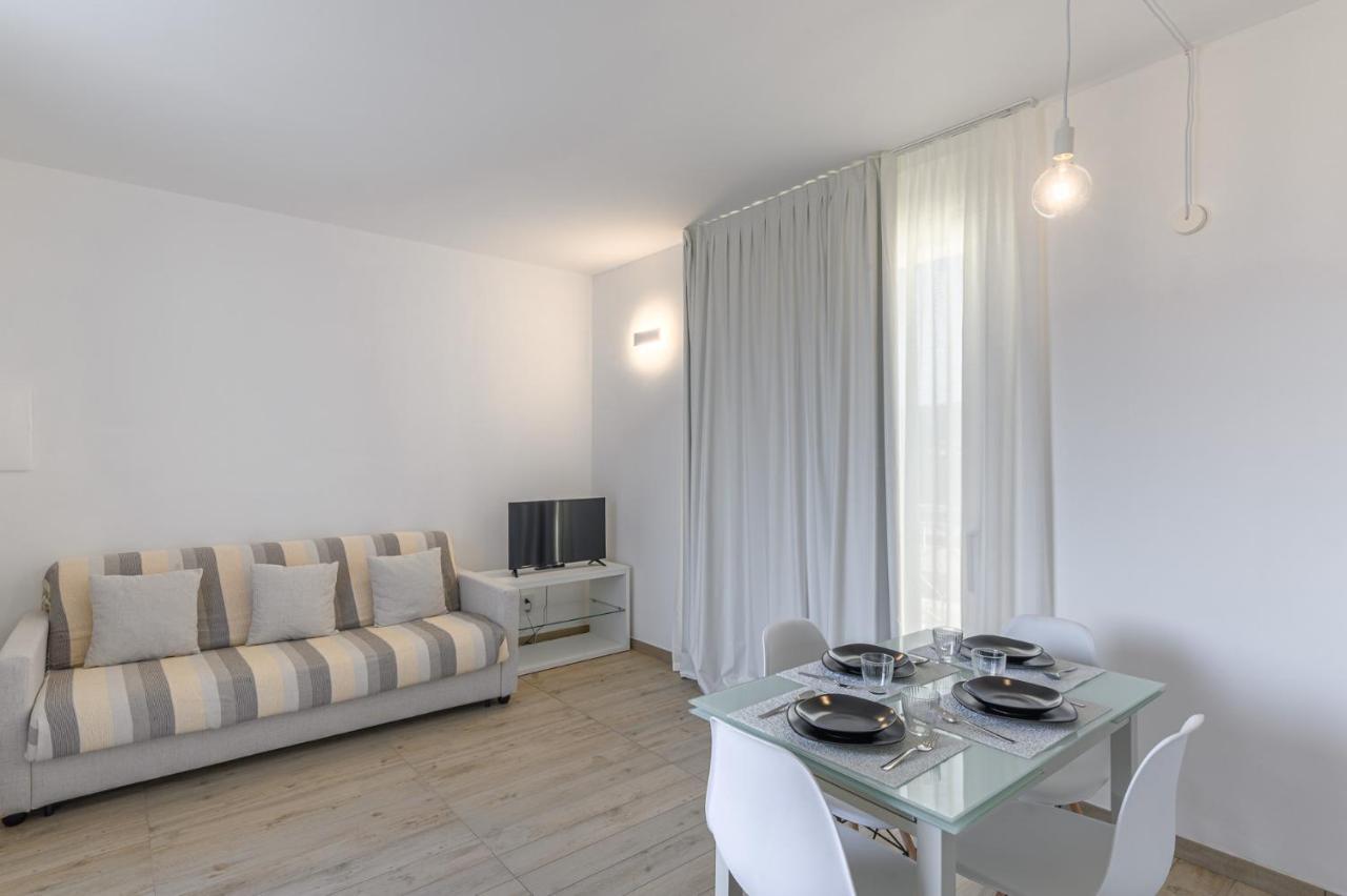 Capo Falcone Charming Apartments スティンティーノ エクステリア 写真